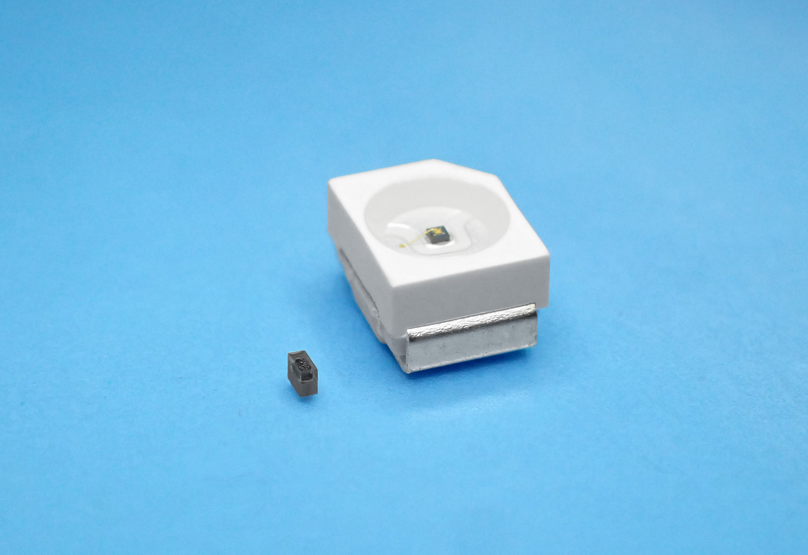 当社従来品との比較（左が本製品）